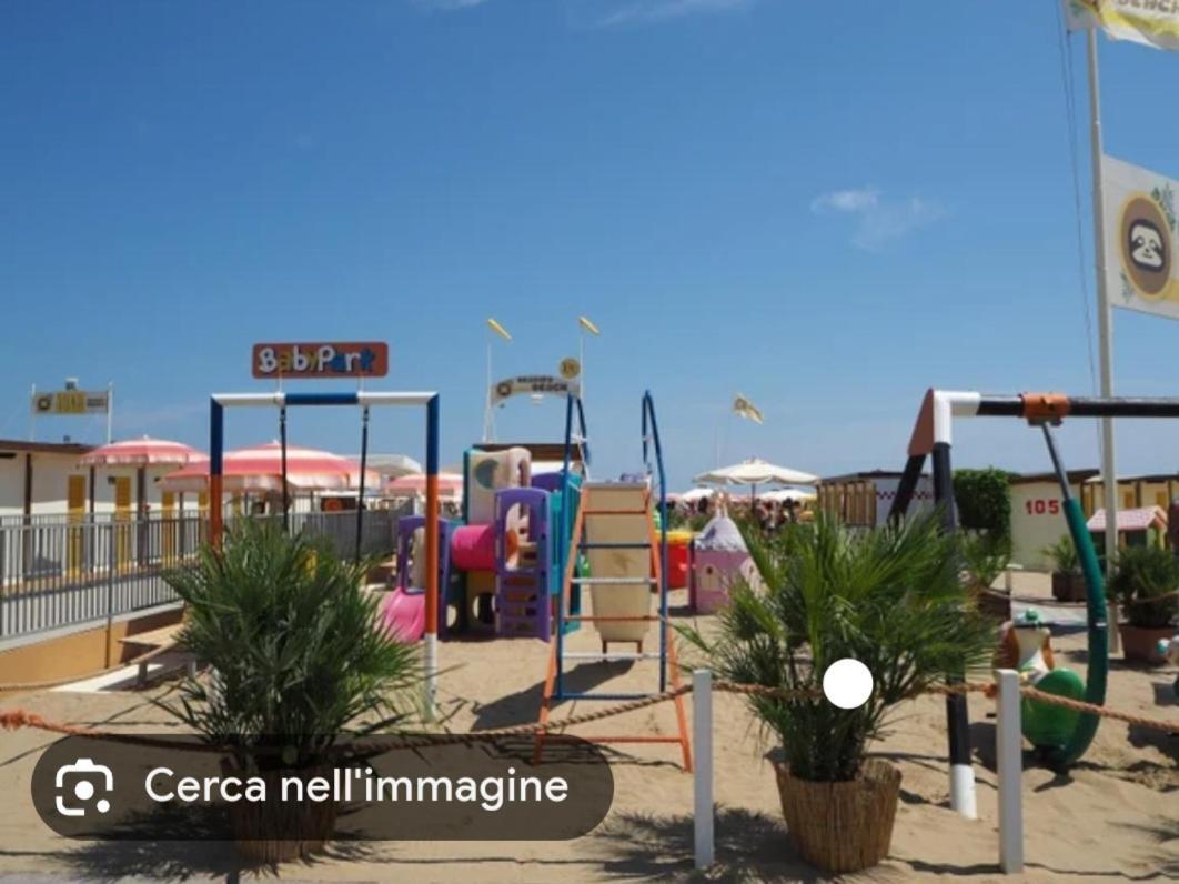Hotel Caravel Park Rimini Bagian luar foto