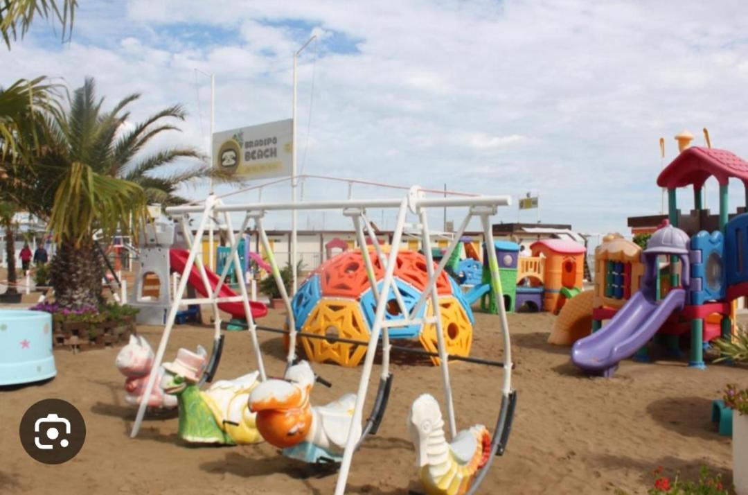 Hotel Caravel Park Rimini Bagian luar foto