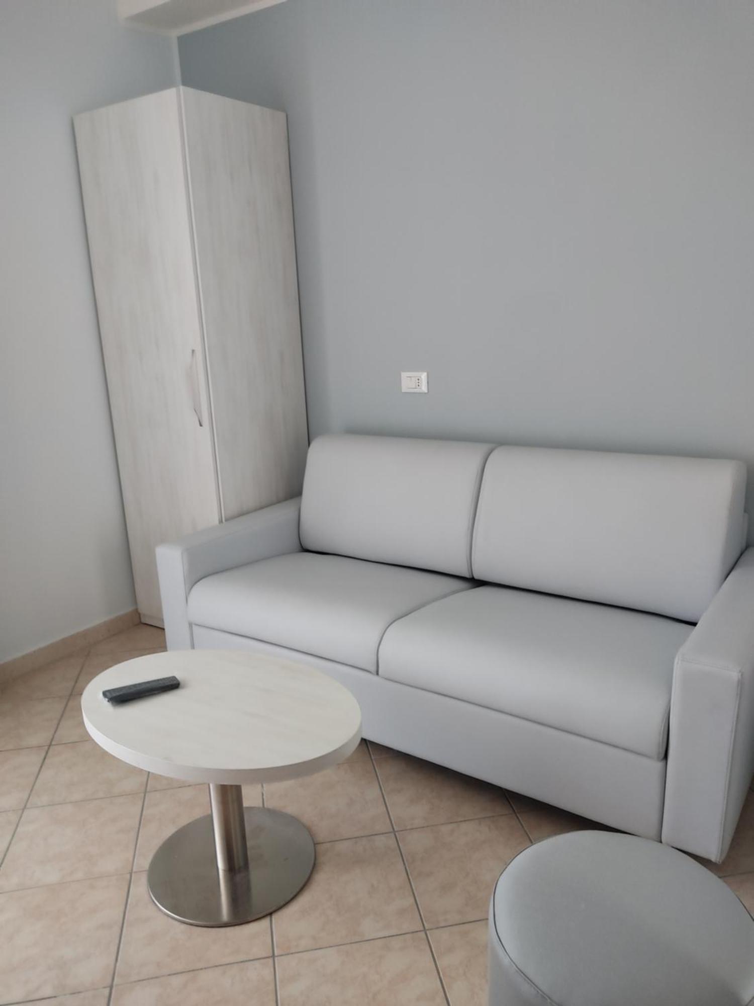 Hotel Caravel Park Rimini Bagian luar foto